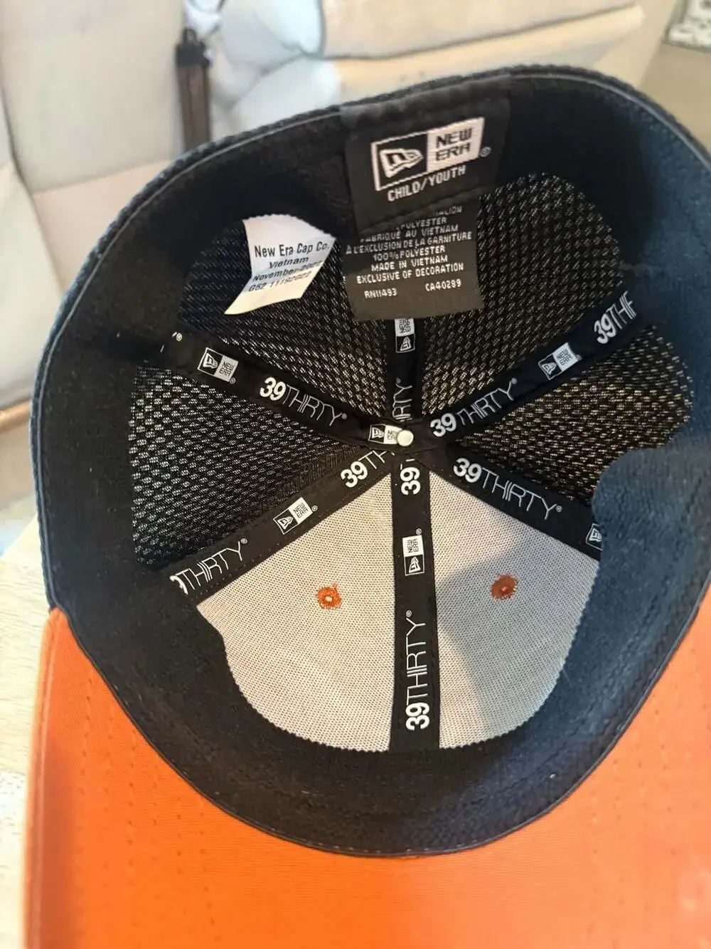 New Era Texas Longhorns 39THIRTY Child/Youth Mesh Trucker Hat